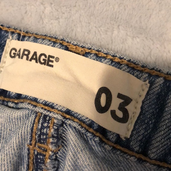 (03) boyfriend jeans from garage - Picture 2 of 2